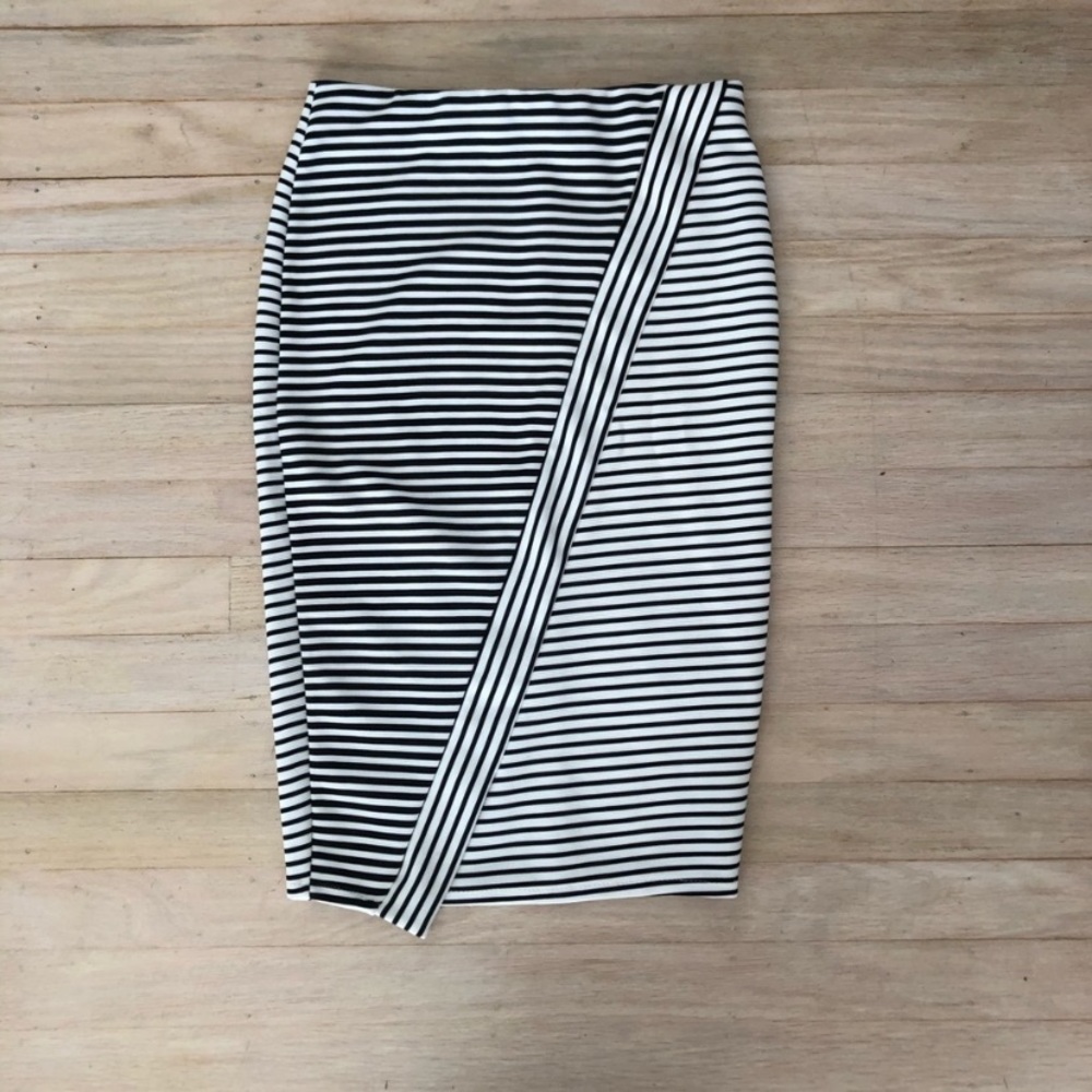 COPY - Zara xs pencil skirt